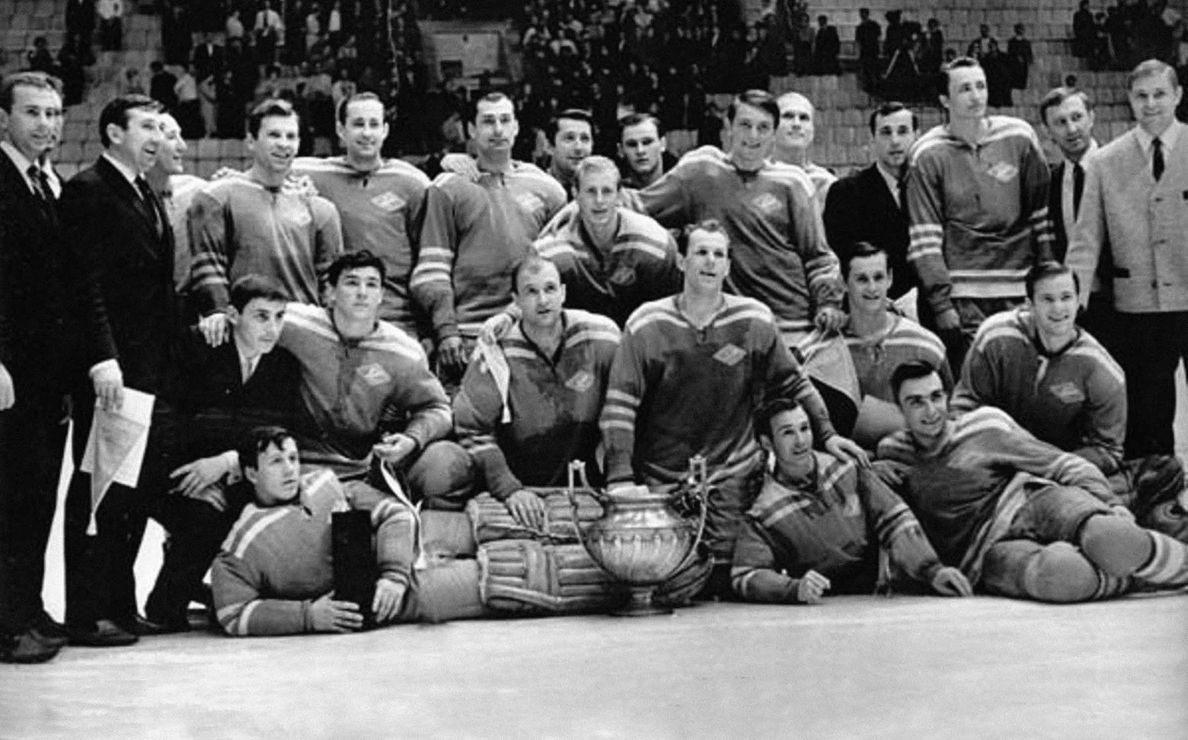 политический консультативный комитет овд. павильоны вднх в 80 годы. страны в 1969 году. автократия. политический консультативный комитет.