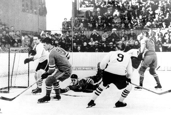 hockey_1936.jpg