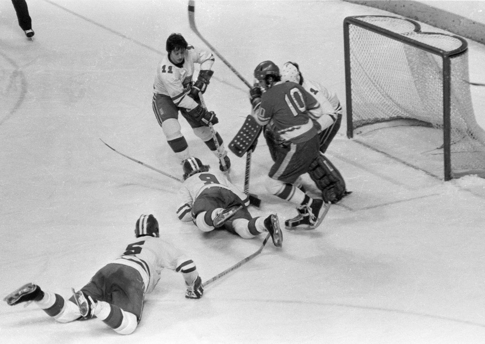 Montreal Juniors vs Soviet Selects, Dec. 1974 1.jpg