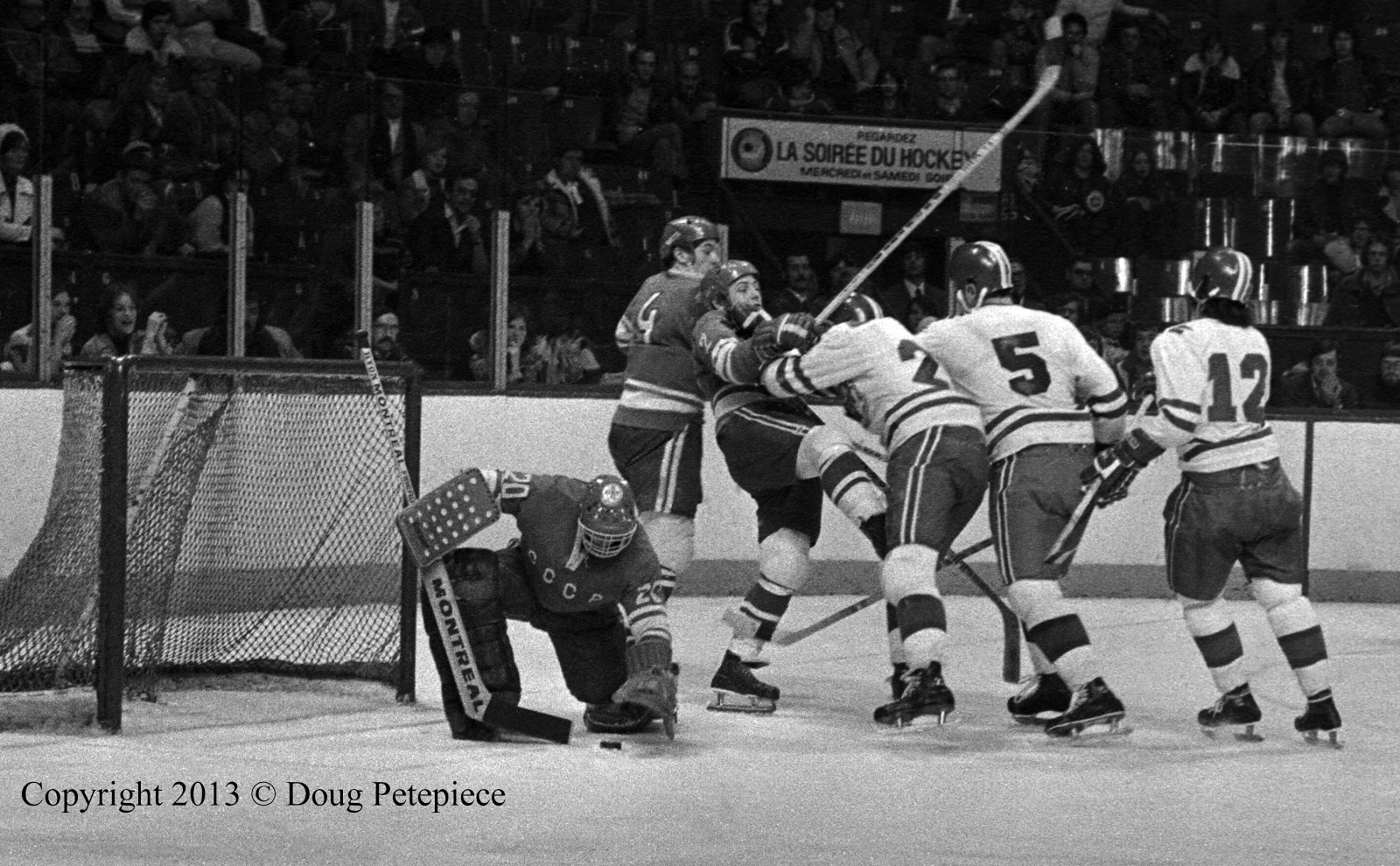 Montreal Juniors vs Soviet Selects, Dec. 1974 3.jpg